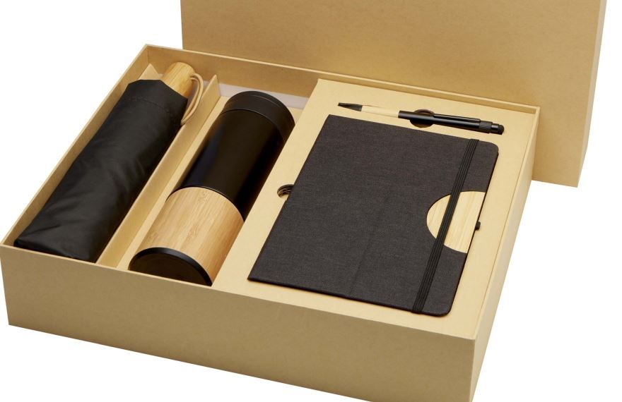 A c�ges aj�nd�k lehet�leg min�l hasznosabb term�k legyen.